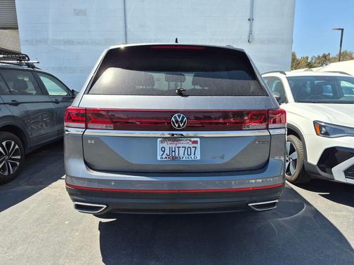 2024 Volkswagen Atlas 2.0T SE