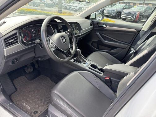 Pure White 2020 Volkswagen Jetta 1.4T S