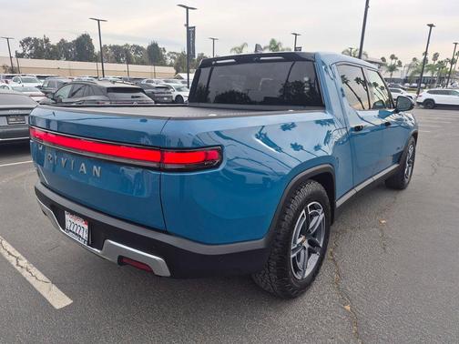 2025 Rivian R1T Adventure Dual Motor Standard Pack