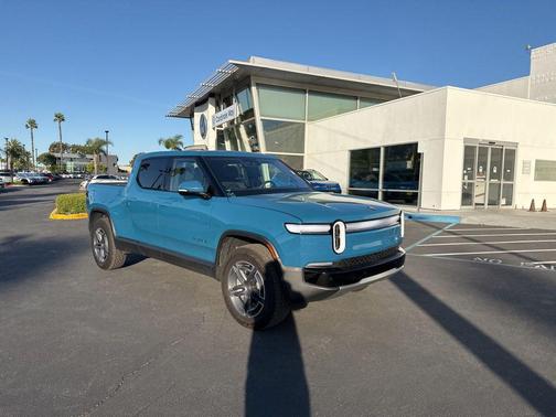 2025 Rivian R1T Adventure Dual Motor Standard Pack