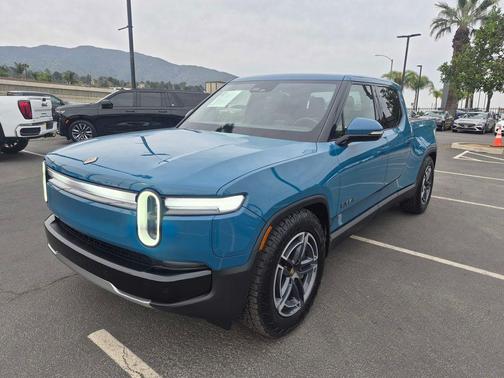 2025 Rivian R1T Adventure Dual Motor Standard Pack