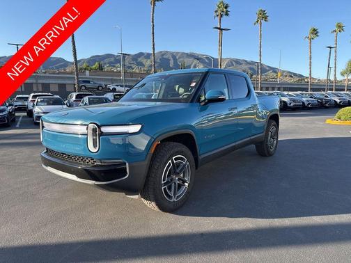 2025 Rivian R1T Adventure Dual Motor Standard Pack