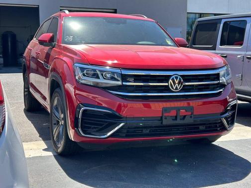 Red Metallic 2021 Volkswagen Atlas Cross Sport 3.6L V6 SE w/Technology R-Line