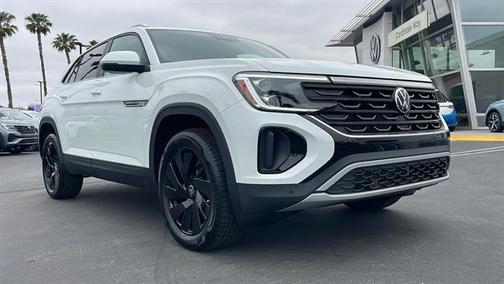 2025 Volkswagen Atlas Cross Sport 2.0T SE w/Technology