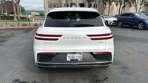 2026 Genesis GV70 2.5T