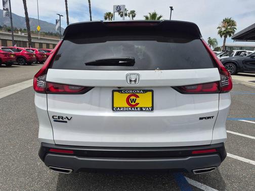 Platinum White Pearl 2026 Honda CR-V Hybrid Sport-L AWD