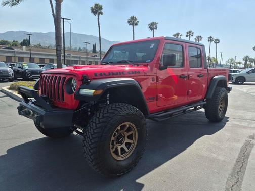 Firecracker Red Clearcoat 2022 Jeep Gladiator Rubicon