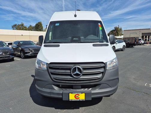 2025 Mercedes-Benz Sprinter 2500 High Roof