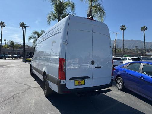 2025 Mercedes-Benz Sprinter 2500 High Roof