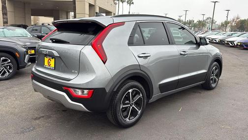 2023 Kia Niro EX