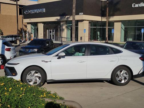 2025 Hyundai SONATA SE