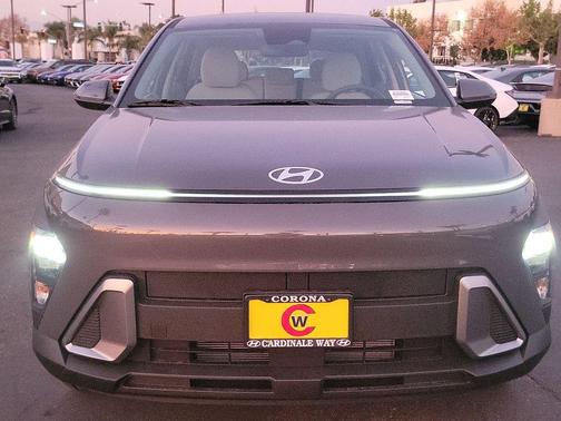 2026 Hyundai KONA SE