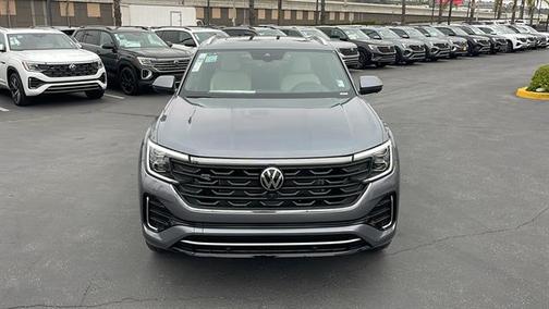 2025 Volkswagen Atlas Cross Sport 2.0T SEL Premium