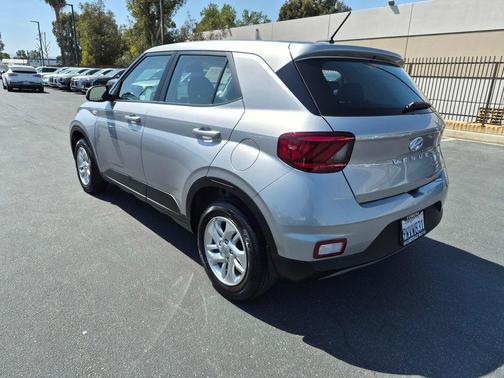 Shimmering Silver 2026 Hyundai VENUE SE