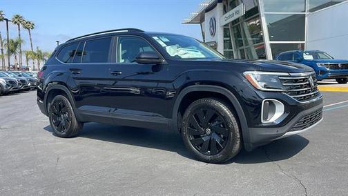 2025 Volkswagen Atlas 2.0T SE w/Technology 4MOTION