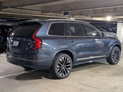 2026 Volvo XC90 B6 Plus 7-Seater