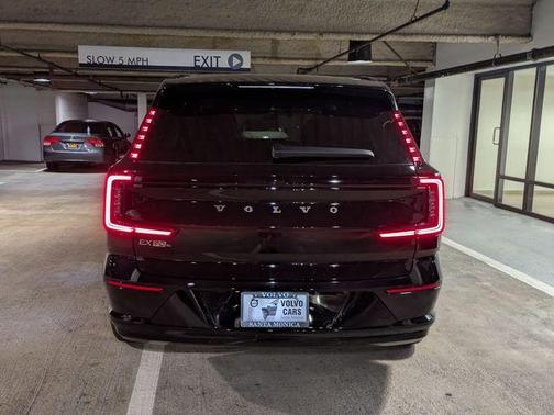 Onyx Black Metallic 2025 Volvo EX90 Twin Motor Ultra