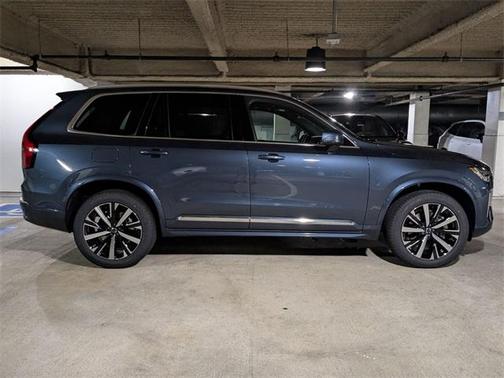 2026 Volvo XC90 B6 Core
