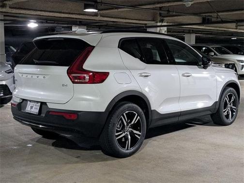 2026 Volvo XC40 B4 Core