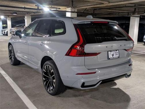 2026 Volvo XC60 Plug-In Hybrid T8 Ultra