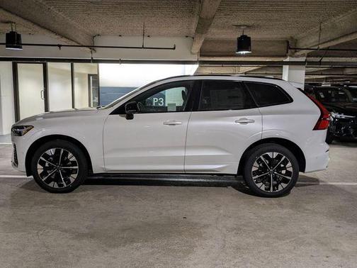 Crystal White 2026 Volvo XC60 B5 Plus