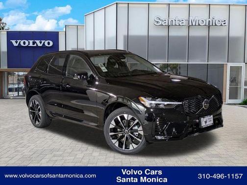 Onyx Black Metallic 2026 Volvo XC60 B5 Plus