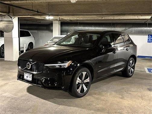 2025 Volvo XC60 Plug-In Hybrid T8 Core