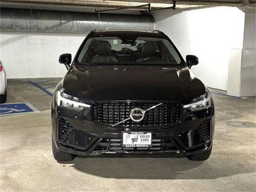 2025 Volvo XC60 Plug-In Hybrid T8 Core