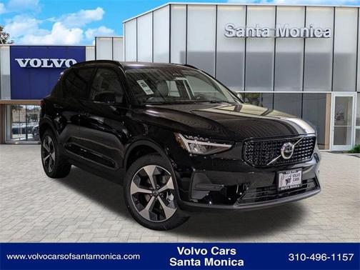 2026 Volvo XC40 B4 Core
