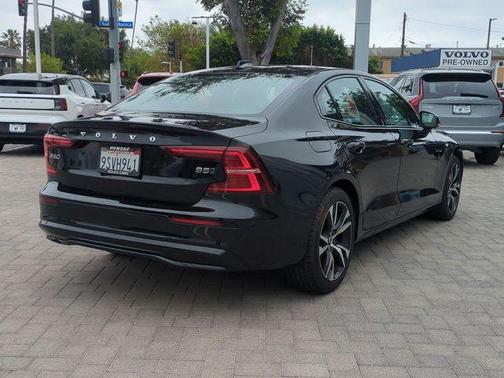 2025 Volvo S60 B5 Plus