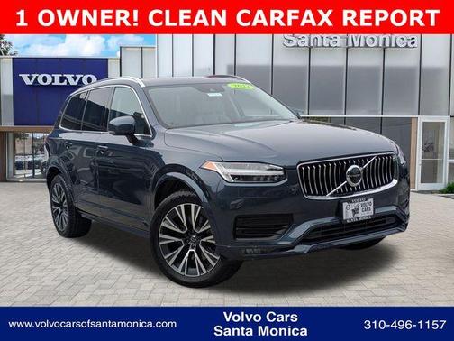 2022 Volvo XC90 T6 Momentum 7 Passenger