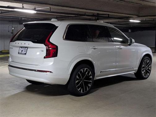 2025 Volvo XC90 Plug-In Hybrid T8 Ultra 6-Seater