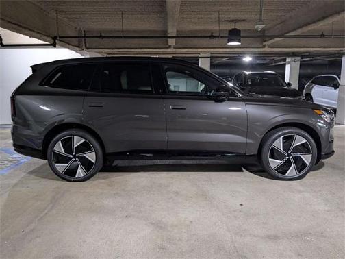 2025 Volvo EX90 Twin Motor Performance Plus