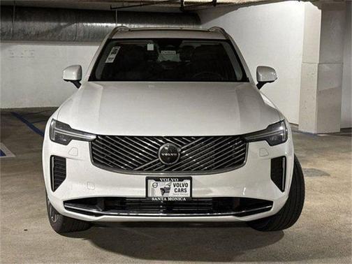 2025 Volvo XC90 Plug-In Hybrid T8 Ultra 7-Seater