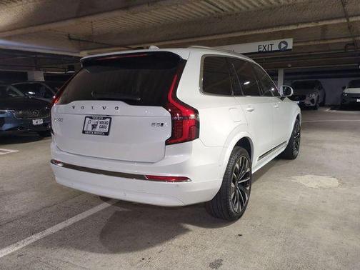 Crystal White Pearl 2026 Volvo XC90 B5 Plus 7-Seater