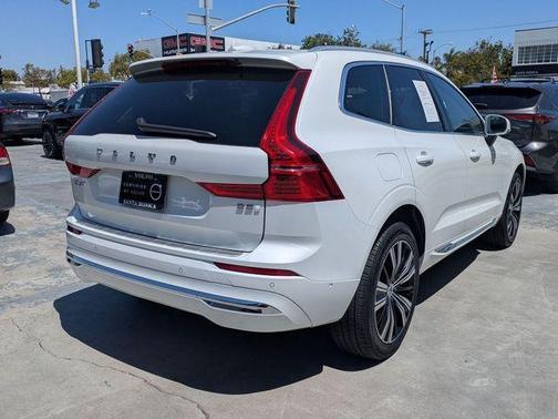 Crystal White 2023 Volvo XC60 B5 Plus Bright Theme