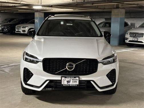 2025 Volvo XC60 Plug-In Hybrid T8 Core