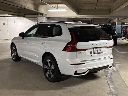 2025 Volvo XC60 Plug-In Hybrid T8 Core