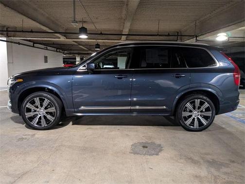 2025 Volvo XC90 B6 Ultra