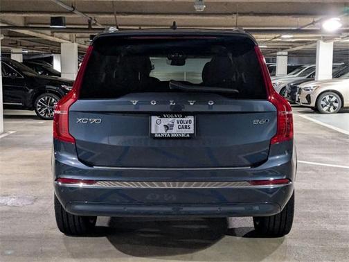 2025 Volvo XC90 B6 Ultra