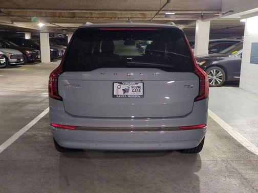 2026 Volvo XC90 Plug-In Hybrid T8 Plus 6-Seater