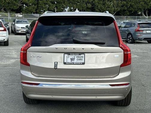 Bright 2024 Volvo XC90 Recharge Plug-In Hybrid T8 Ultimate 6-Seater