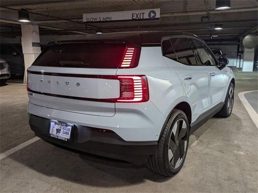 2026 Volvo EX30 Twin Motor Ultra