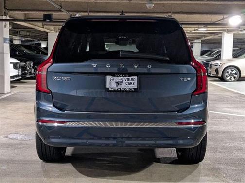 2025 Volvo XC90 Plug-In Hybrid T8 Plus 7-Seater