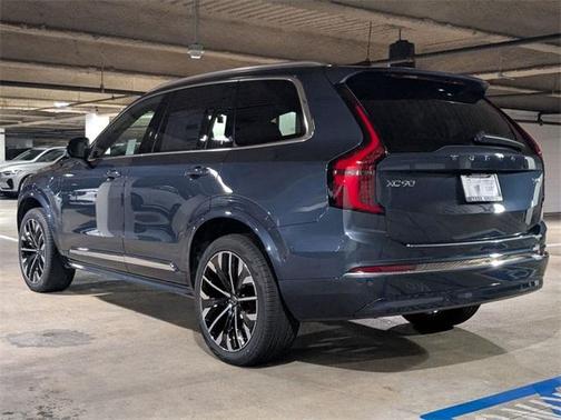 2025 Volvo XC90 Plug-In Hybrid T8 Plus 7-Seater