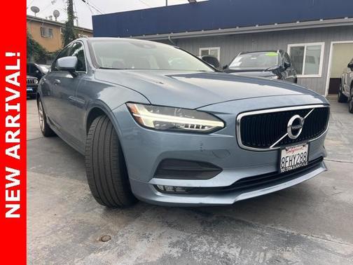 2019 Volvo S90 T5 Momentum