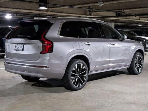 2026 Volvo XC90 B6 Plus 7-Seater