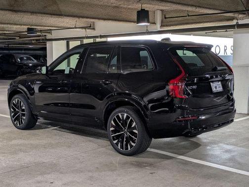 Onyx Black Metallic 2026 Volvo XC90 Plug-In Hybrid T8 Ultra Dark Theme 6-Seater