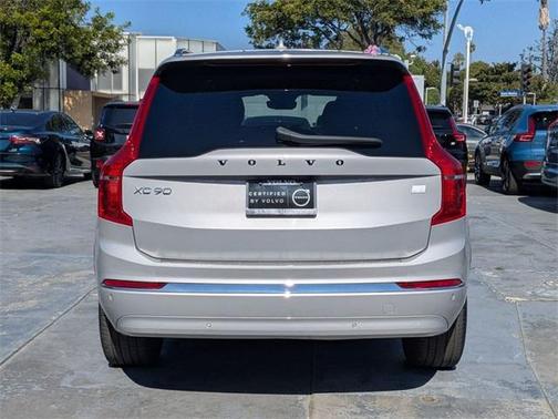 2024 Volvo XC90 Recharge Plug-In Hybrid T8 Plus Bright Theme 7 Passenger