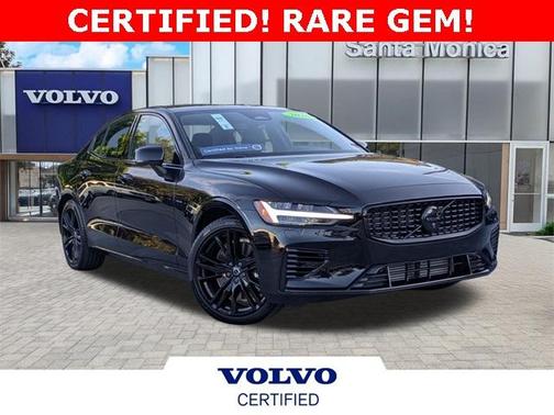 2024 Volvo S60 Recharge Plug-In Hybrid T8 Ultimate Black Edition